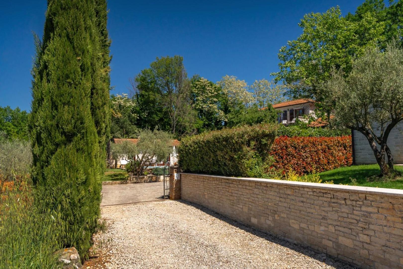 Rustic Villa Cehici With Pool In Sveti Lovrec Jehnici Exteriér fotografie